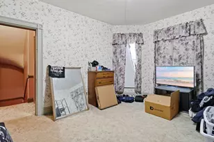 7 Sheldon St, Boston, MA 02131 - Photo 32