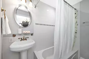 135 Commonwealth Ave, Boston, MA 02116 - Photo 12