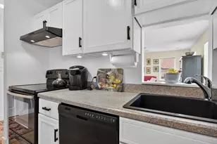 416 Medford St, Boston, MA 02129 - Photo 8