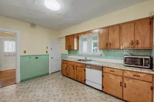 38 Monponset St, Boston, MA 02136 - Photo 10