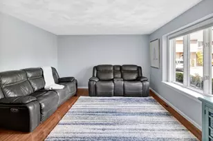 2102 Lewis O Gray Dr, Saugus, MA 01906 - Photo 6