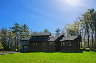 555 Coles Meadow Rd, Northampton, MA 01060 - Photo 2