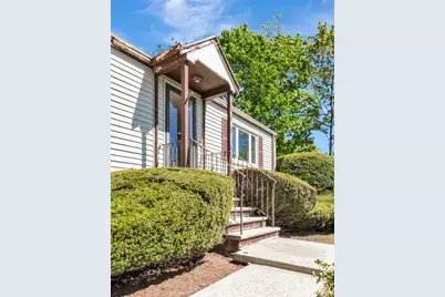 19 Saville St, Saugus, MA 01906 - Photo 12