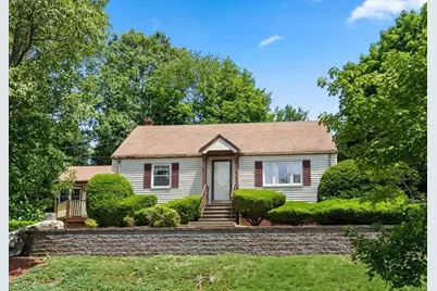 19 Saville St, Saugus, MA 01906 - Photo 2