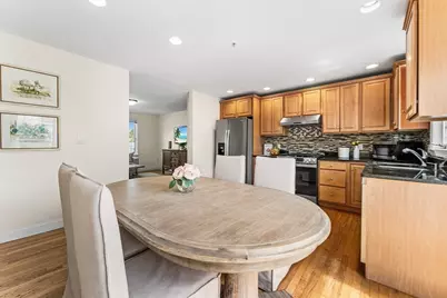 30 Russell St #5, Waltham, MA 02453 - Photo 10