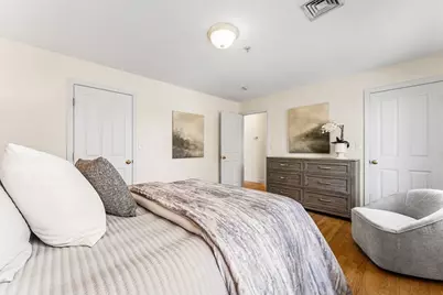 30 Russell St #5, Waltham, MA 02453 - Photo 16