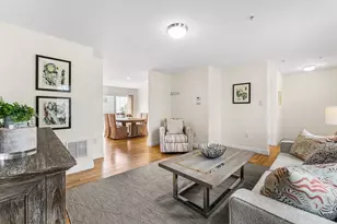30 Russell St, Waltham, MA 02453 - Photo 4