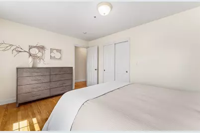 30 Russell St #5, Waltham, MA 02453 - Photo 18