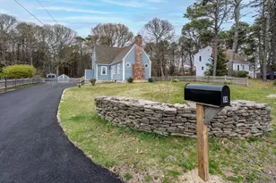 14 Daisy Ln, Yarmouth, MA 02664 - Photo 2