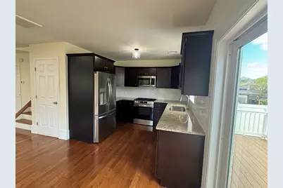 6 N Rocliffe St, Fall River, MA 02723 - Photo 8