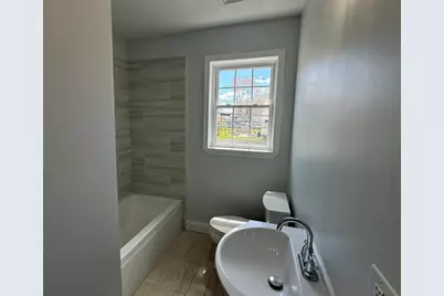 6 N Rocliffe St, Fall River, MA 02723 - Photo 16