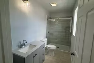 6 N Rocliffe St, Fall River, MA 02723 - Photo 10