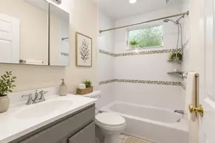 403405 Reedsdale Rd, Milton, MA 02186 - Photo 12
