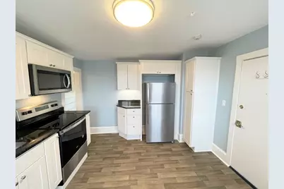 12 Essex Street #5, Andover, MA 01810 - Photo 2