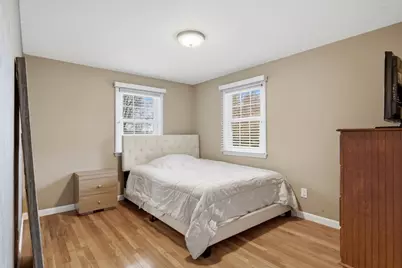 8 Bicknell St, Foxboro, MA 02035 - Photo 12