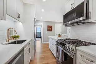 85 E India Row, Boston, MA 02110 - Photo 8
