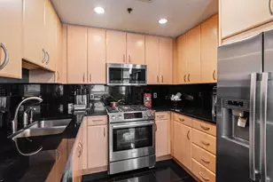 9 W Broadway, Boston, MA 02127 - Photo 8