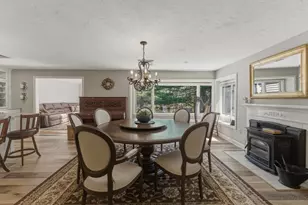 402 Ridgefield Cir, Clinton, MA 01510 - Photo 18