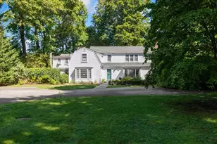 102 Central St, Hingham, MA 02043 - Photo 2