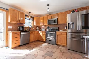 1 Lorraine Ln, Millville, MA 01529 - Photo 4