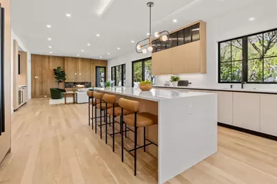 470 Quinobequin Road, Newton, MA 02468 - Photo 6