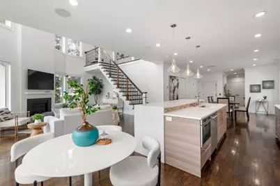 805 Heath St #2, Brookline, MA 02467 - Photo 16