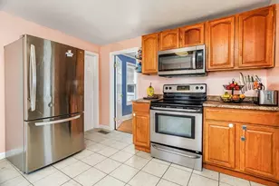 394 Front St, Winchendon, MA 01475 - Photo 10