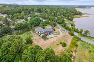 225 Hixbridge Rd, Westport, MA 02790 - Photo 2