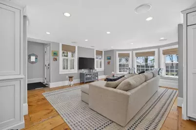 29 Pleasant St, Hingham, MA 02043 - Photo 8