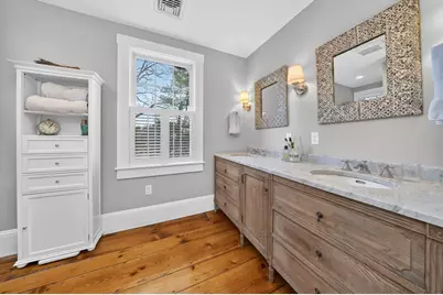 29 Pleasant St, Hingham, MA 02043 - Photo 16