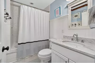 29 Pleasant St, Hingham, MA 02043 - Photo 18