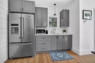 29 Pleasant St, Hingham, MA 02043 - Photo 26