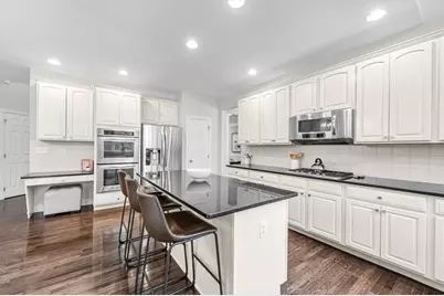 16 York Cir, Walpole, MA 02032 - Photo 10