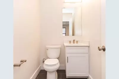 24 Clary St #2R, Cambridge, MA 02139 - Photo 8