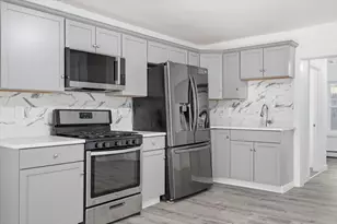 69 Harrison St, Haverhill, MA 01830 - Photo 10