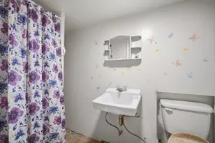 91 Ardmore St, Springfield, MA 01104 - Photo 18