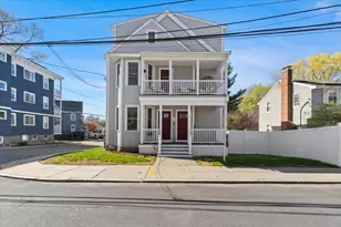 40 Catherine St, Boston, MA 02131 - Photo 2
