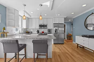 40 Catherine St, Boston, MA 02131 - Photo 6