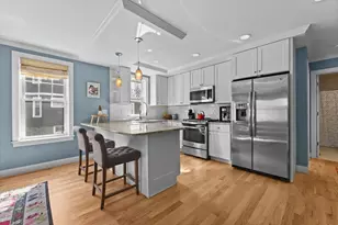 40 Catherine St, Boston, MA 02131 - Photo 1