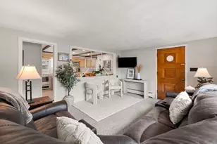 583 Chandler St, Tewksbury, MA 01876 - Photo 10