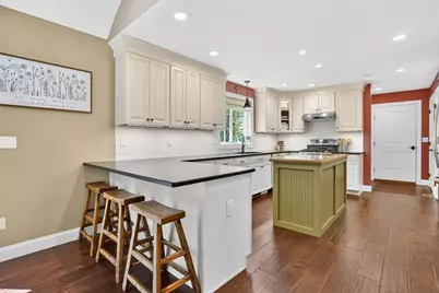109 Booth St, Ludlow, MA 01056 - Photo 4