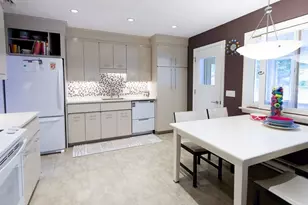 12 Stevens Pl, Saugus, MA 01906 - Photo 4