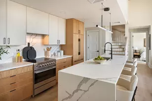 61 Hall St, Waltham, MA 02453 - Photo 2