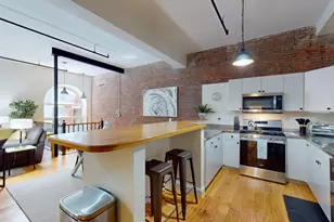 19 Stanhope St, Boston, MA 02116 - Photo 1