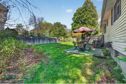 34 E 6th St, Lowell, MA 01850 - Photo 30