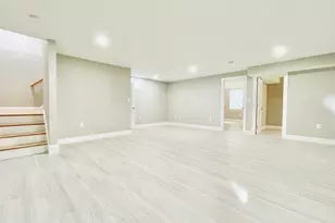24 Crest Ave, Revere, MA 02151 - Photo 4