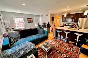 14 Lindall Pl, Boston, MA 02114 - Photo 6