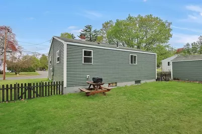 152 Shady Brook Ln, Springfield, MA 01118 - Photo 20