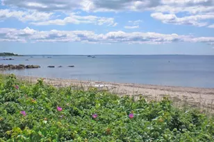 3 Woodlawn Ave, Mattapoisett, MA 02739 - Photo 4