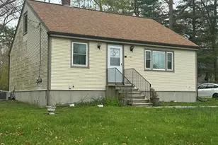 16 Assonet Blvd, Freetown, MA 02702 - Photo 2